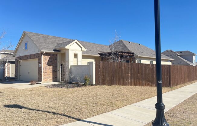 3 beds, 2 baths, $2,100