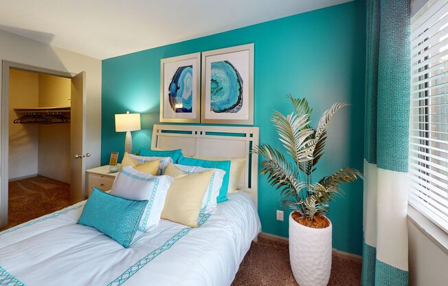 2 beds, 2 baths, 910 sqft, $1,405, Unit 313