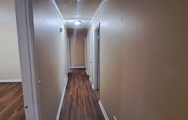 4 beds, 2 baths, $1,595
