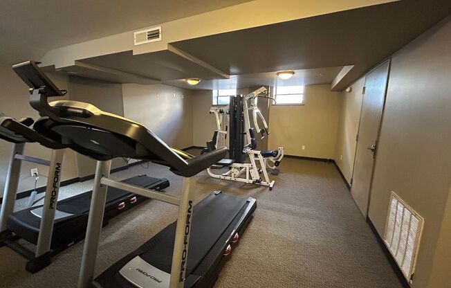 2 beds, 2 baths, 890 sqft, $1,195, Unit 2019-102