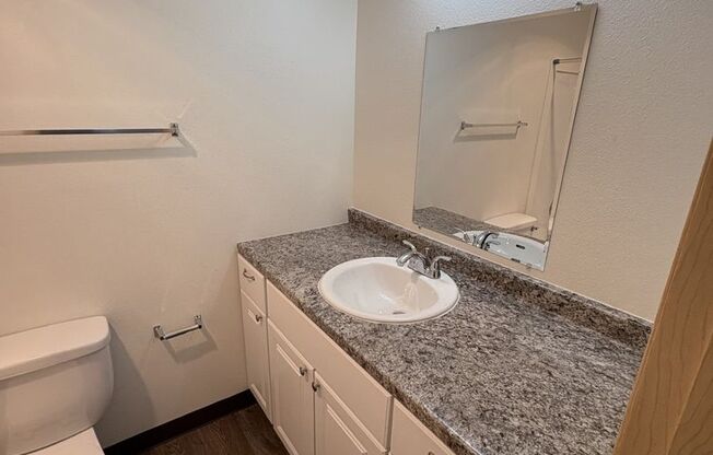 2 beds, 1 bath, 650 sqft, $1,275, Unit 1505-23