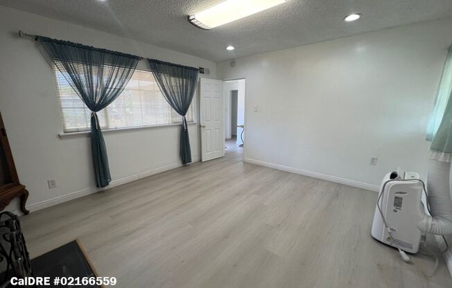 Price Lowered! Arcadia 3 Bedroom Home