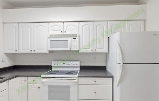 2 beds, 2 baths, $1,700, Unit Unit 112