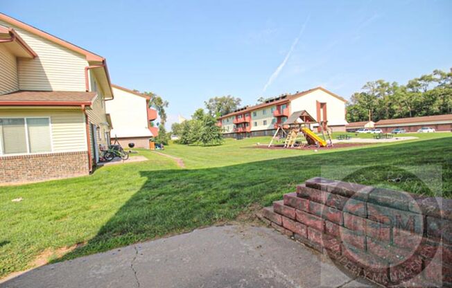 2 beds, 1 bath, 925 sqft, $955, Unit 822/102