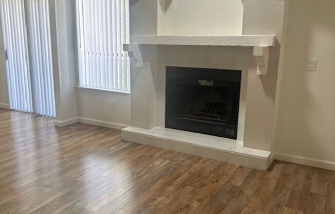 2 beds, 2 baths, 1,040 sqft, $1,610, Unit 263