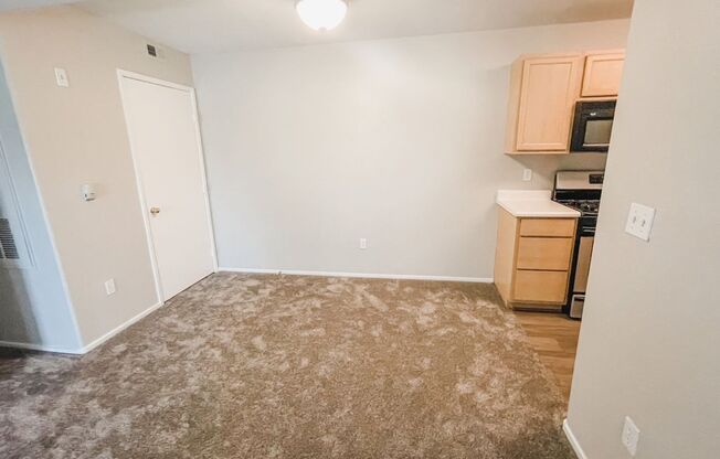 2 beds, 2 baths, $1,499, Unit # 614