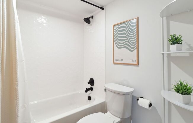 Studio, 1 bath, 190 sqft, $1,000, Unit The Perch - 38