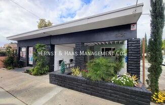 8429 SOMERSET BLVD