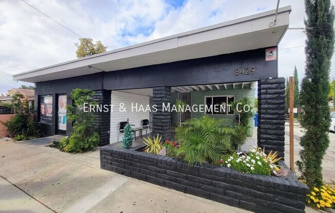 8429 SOMERSET BLVD