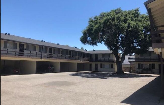 G5 + Andrea | (CHP) 774 - 778 Coleman Avenue*