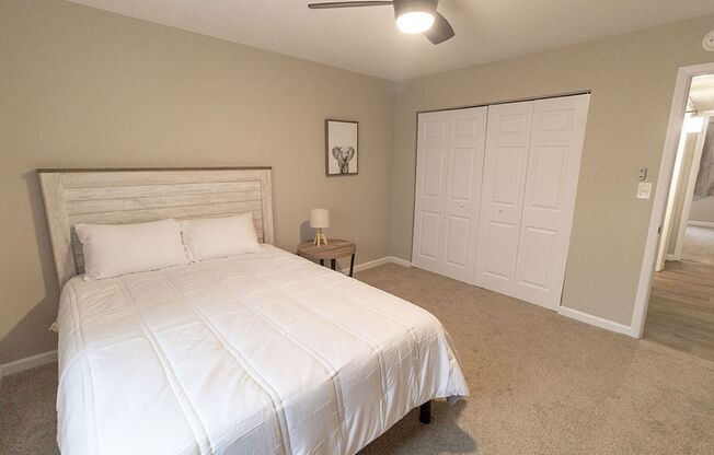 2 beds, 1 bath, $1,900, Unit # 7