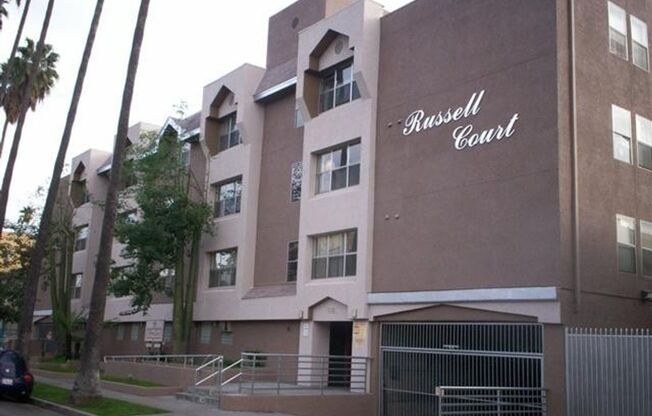 2 beds, 2 baths, 800 sqft, $2,630, Unit 406
