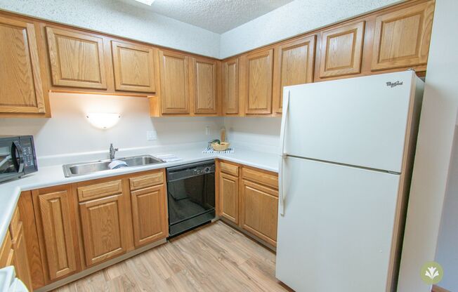 3 beds, 2 baths, 1,350 sqft, $1,460, Unit C-70
