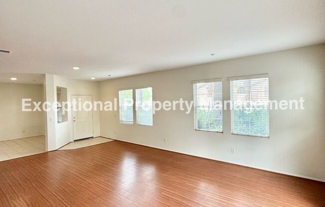 Ready to move in 3 bed 3 bath home