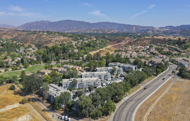 Aerial view of community l The Retreat Apartments