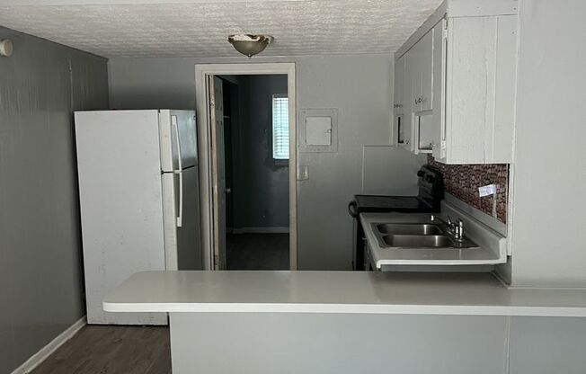 1 bed, 1 bath, $950, Unit 5844 Justina Court Unit 1