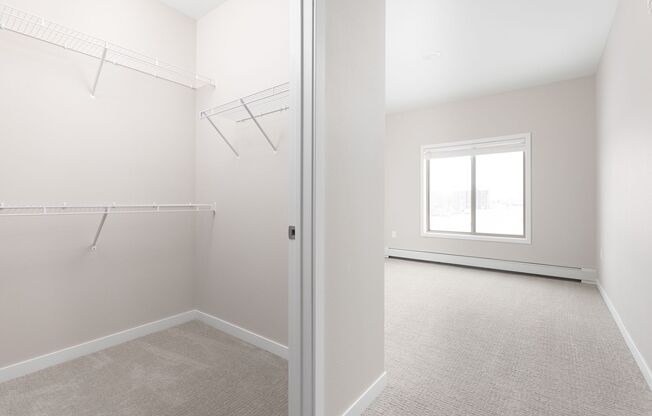 Studio, 1 bath, 476 sqft, $955, Unit 416