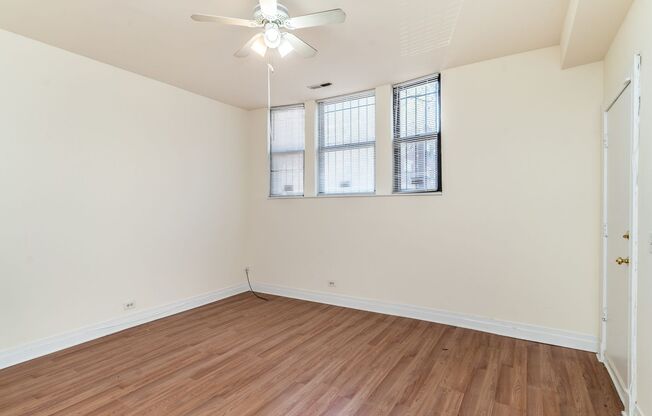 1117 Racine