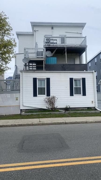 271 SHIRLEY ST