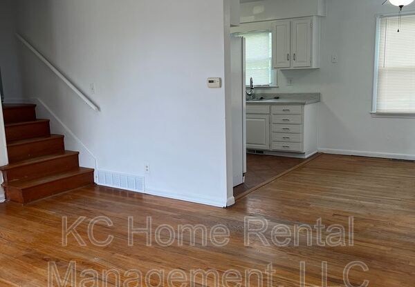 805 W 39 ST N