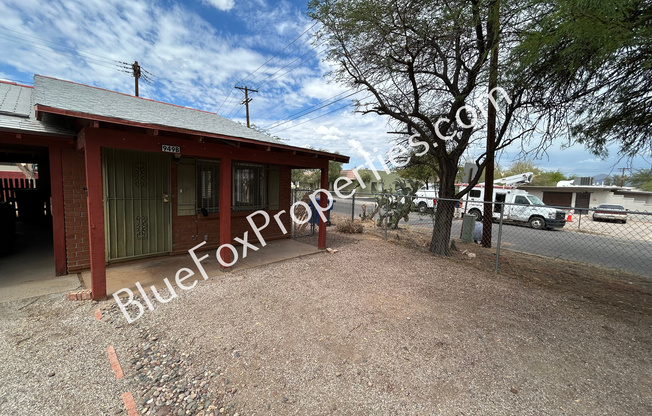 949 N MONTEZUMA AVE