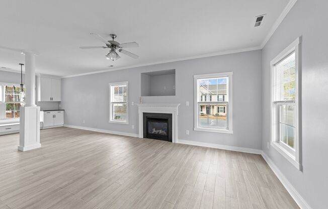 Gorgeous 3 Bedroom Home, with Updated Kitchen, LVP Floors, Fenced Yard, Premium Finishes, Pet Friendly!