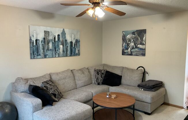 2 Bed Apple Valley Townhome Available NOW!