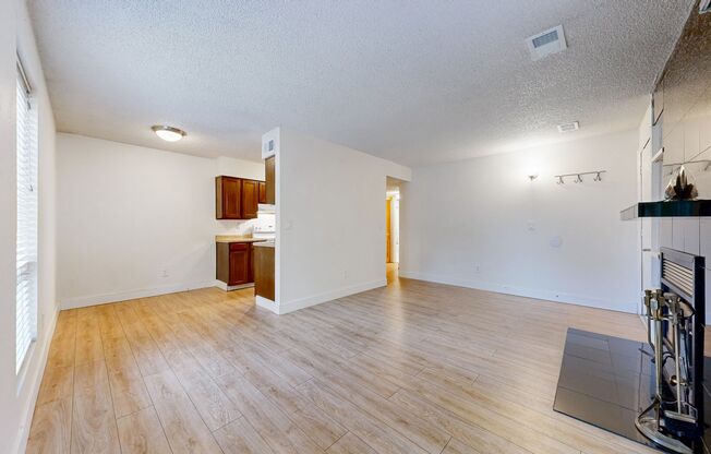 Adorable main floor 1 bed unit