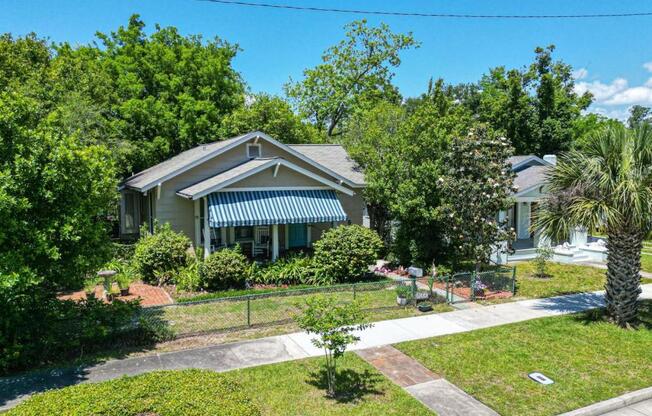 1205 32 AVE