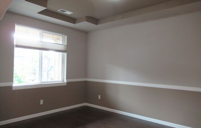 Gorgeous 5 bedroom 2.5 bath home in Lakeland Hills