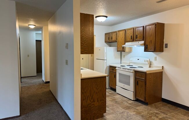 2 beds, 1 bath, 910 sqft, $770, Unit 206