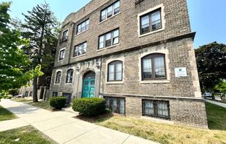 1428 E Capitol Drive