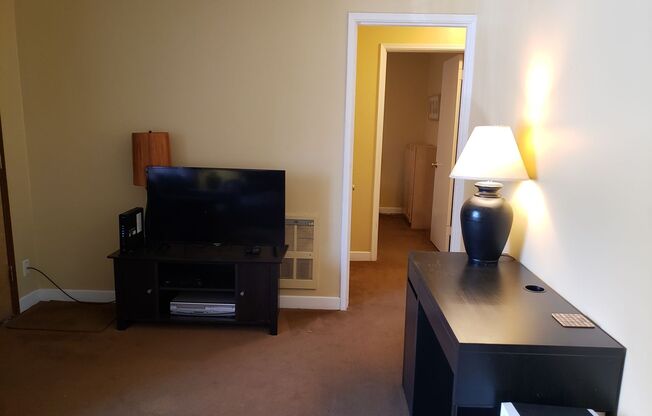 Arnold Ballard Suites