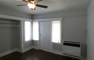 1 bed, 1 bath, 475 sqft, $1,590, Unit 911