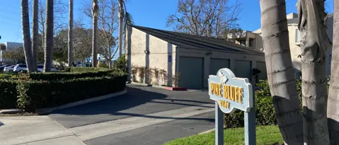2151 PACIFIC AVE