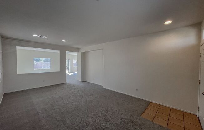 Charming Two-Story Home with Spacious Layout!