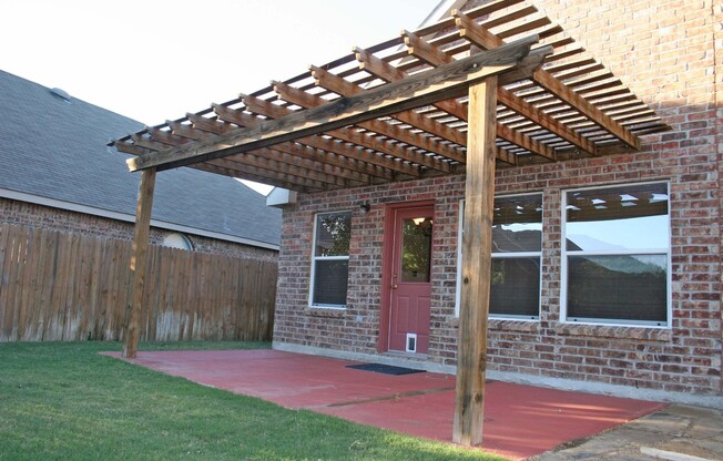 Nice 3 Bdrm 2 Bath home near Texas Motor Speedway!