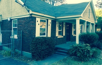 1 bed, 1 bath unit in Vollintine Evergreen Historic District