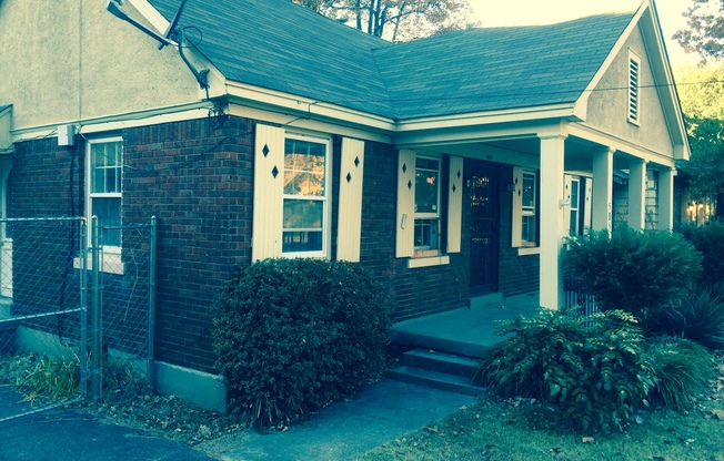 1 bed, 1 bath unit in Vollintine Evergreen Historic District