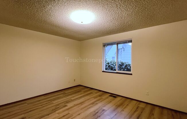 2 beds, 1 bath, $1,625, Unit 1403