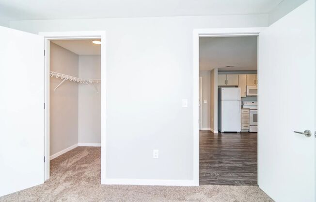 1 bed, 1 bath, 670 sqft, $900, Unit 322