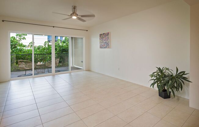 2 bedroom 2 bath with 2 covered parking Kailua