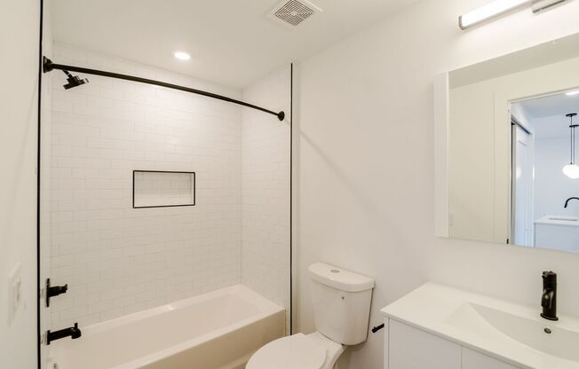 1 bed, 1 bath, 650 sqft, $1,450, Unit 302