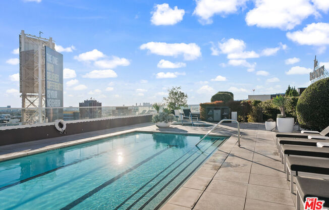 1 bed, 2 baths, 1,220 sqft, $4,500, Unit 11H