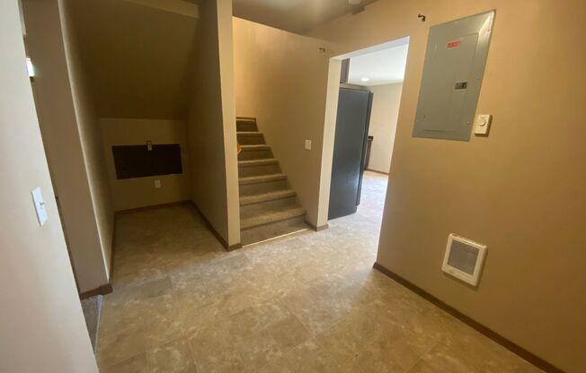 702 E Capitol Ave.