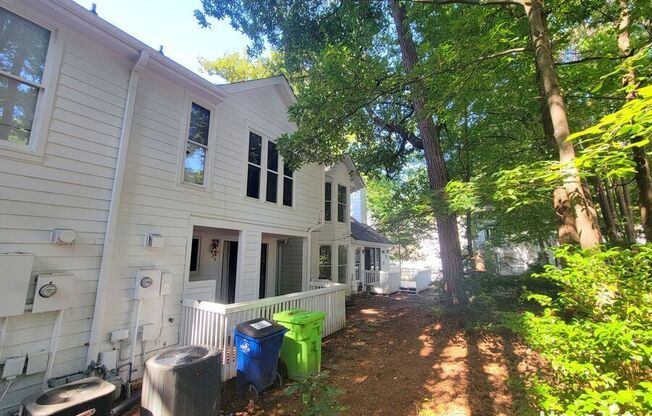 3813 CARNEGIE LN