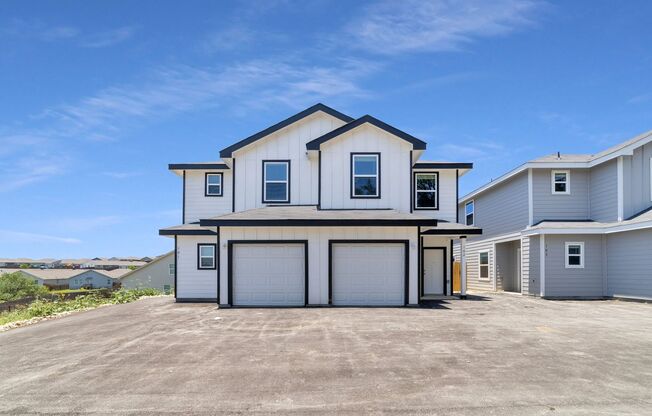 MOVE IN SPECIAL!! CALL FOR MORE DETAILS