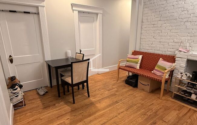 Brighton 3-bed/1-bath; Great Location on the B Line!