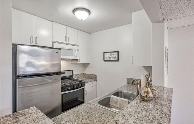 1 bed, 1 bath, 758 sqft, $2,200, Unit 203