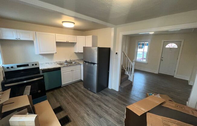 2 beds, 1 bath, $1,295